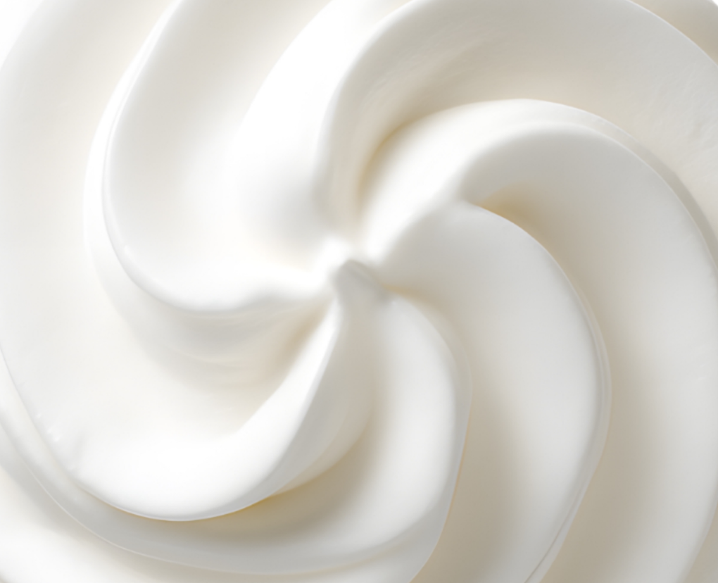 Texture chantilly de karité aérienne et fondante — Soin naturel KARE